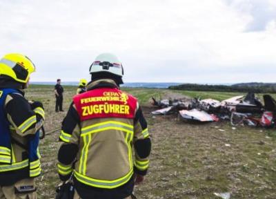 مرگ دو خلبان بر اثر گیر کردن و سقوط دو هواپیما